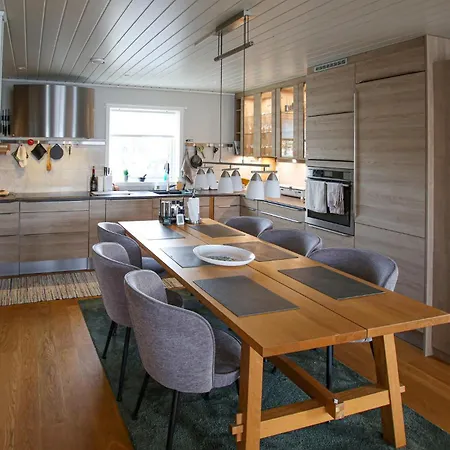 Casa de Férias In Lindesnes With Sauna Spangereid